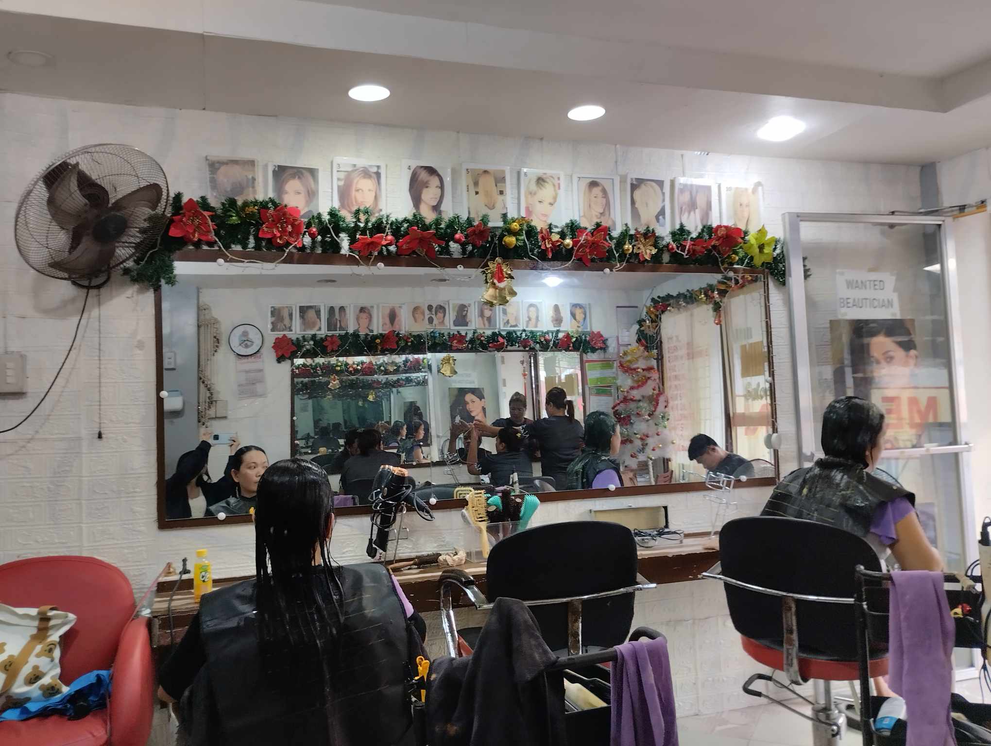 Salon Image